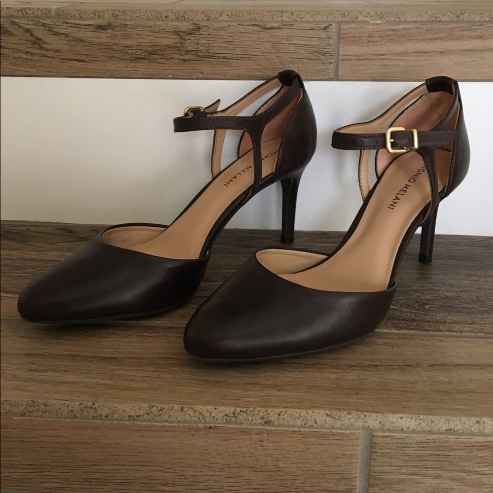 Ladies dress shoe